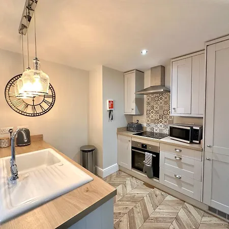 The Hampton Garden Whitby