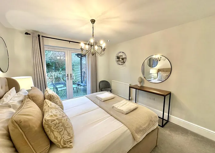 The Hampton Garden Apartment