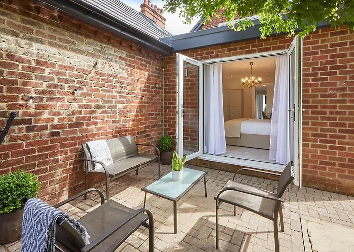 The Hampton Garden Apartment