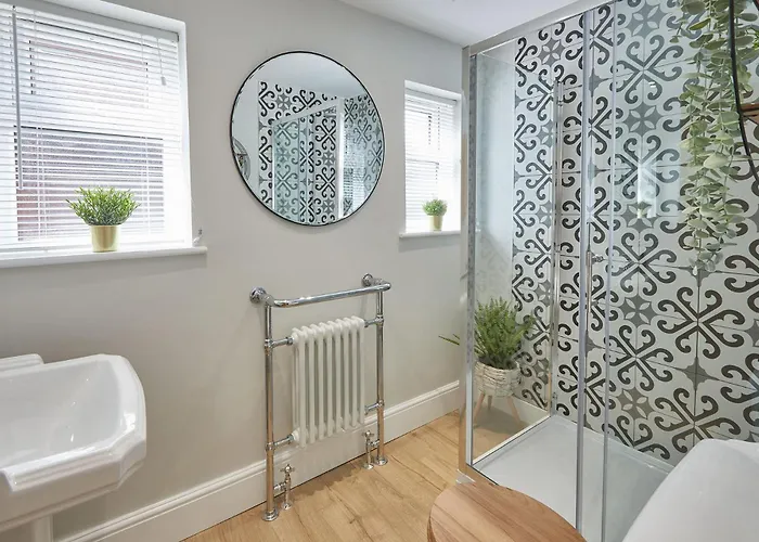 The Hampton Garden * Whitby